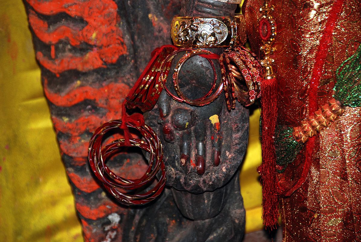 46 Kathmandu Gokarna Mahadev Temple 8C Statue Of Parvati Hand Close Up 